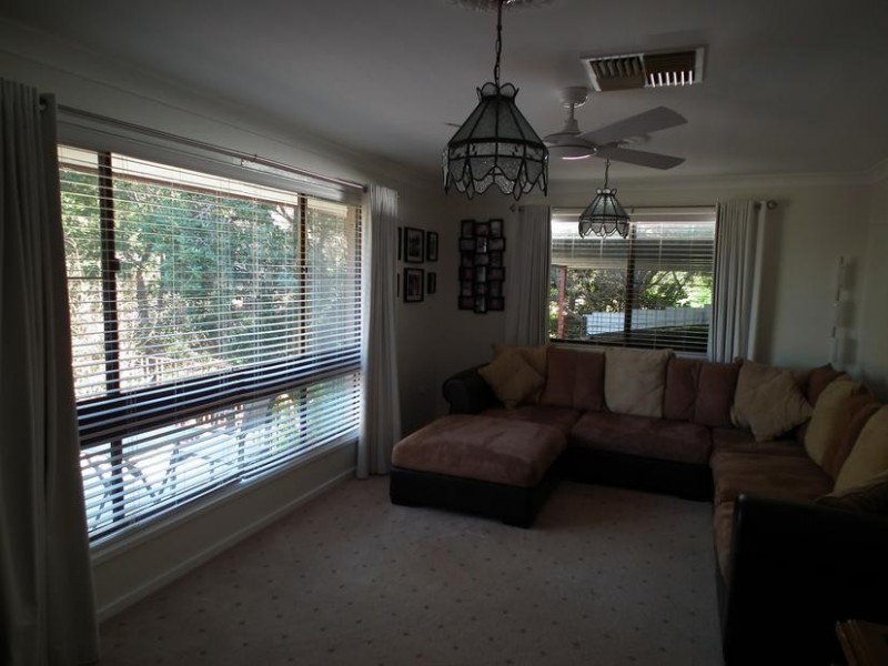 23 Albert Street, Parkes NSW 2870