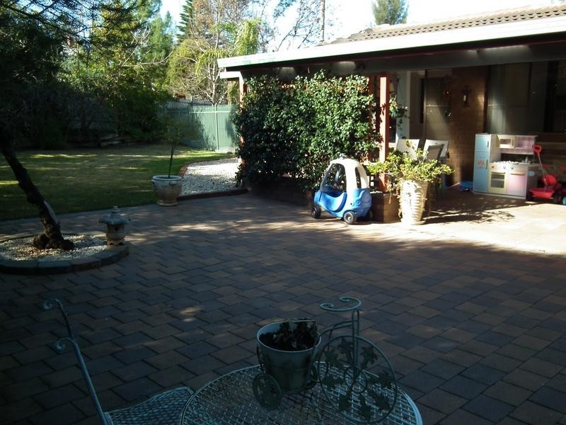 23 Albert Street, Parkes NSW 2870