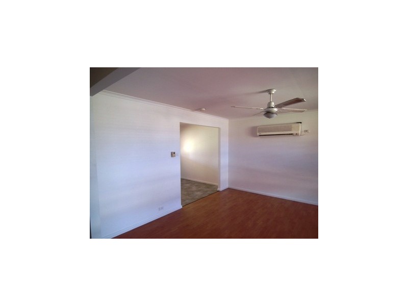 6 Guillan Place, Parkes NSW 2870