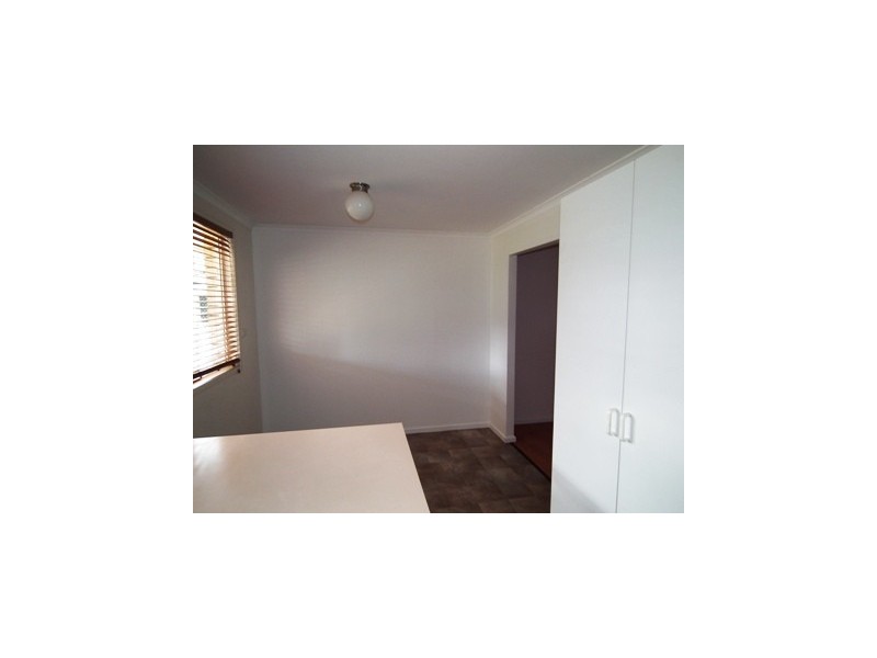 6 Guillan Place, Parkes NSW 2870