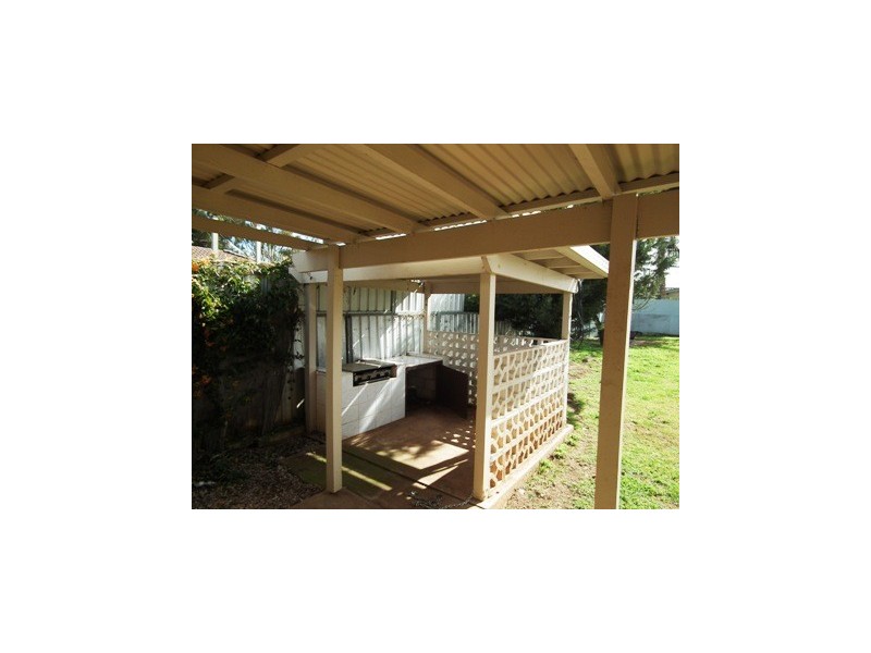 6 Guillan Place, Parkes NSW 2870