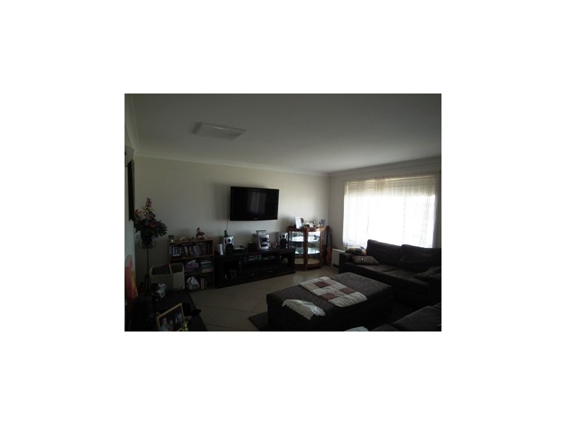 10 Werona Place, Parkes NSW 2870