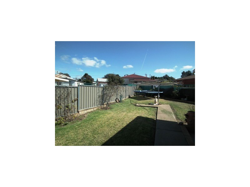 10 Werona Place, Parkes NSW 2870