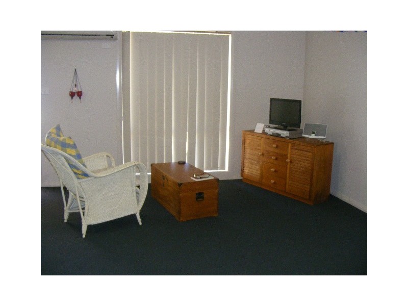 1/80 Close Street, Parkes NSW 2870