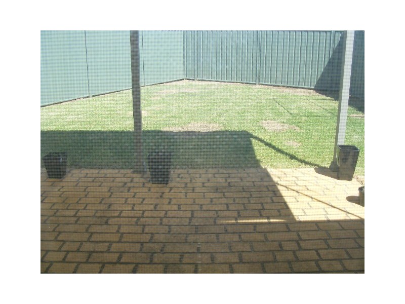 1/80 Close Street, Parkes NSW 2870