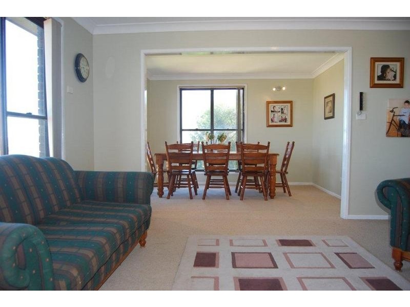 45 Barton Street, Parkes NSW 2870