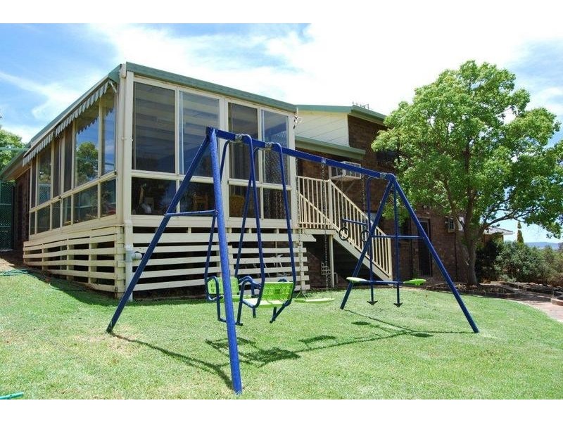 45 Barton Street, Parkes NSW 2870