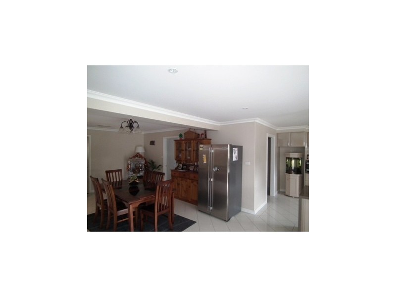 14 Glengowrie Close, Parkes NSW 2870