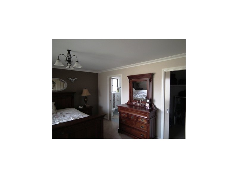 14 Glengowrie Close, Parkes NSW 2870