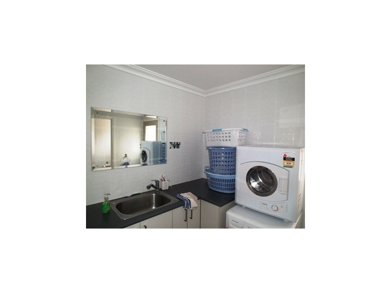 14 Glengowrie Close, Parkes NSW 2870