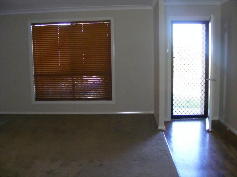 30 Blaxland Street, Parkes NSW 2870