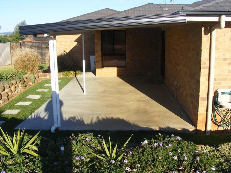 30 Blaxland Street, Parkes NSW 2870