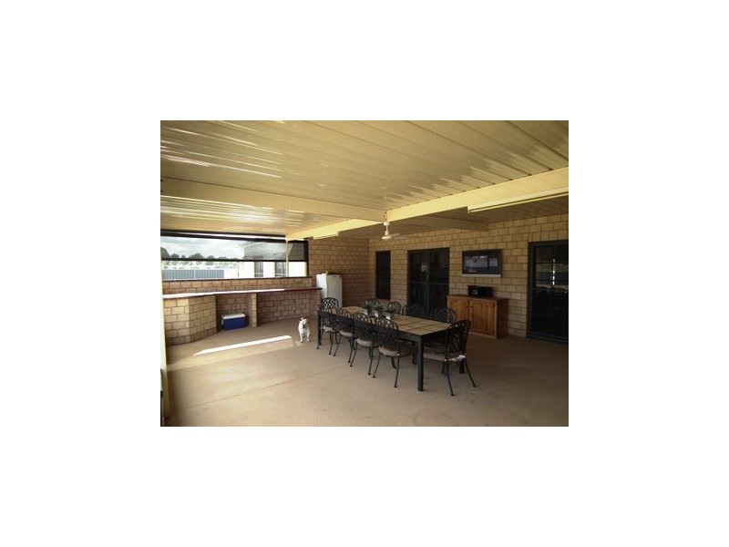 300 Nash Street, Parkes NSW 2870