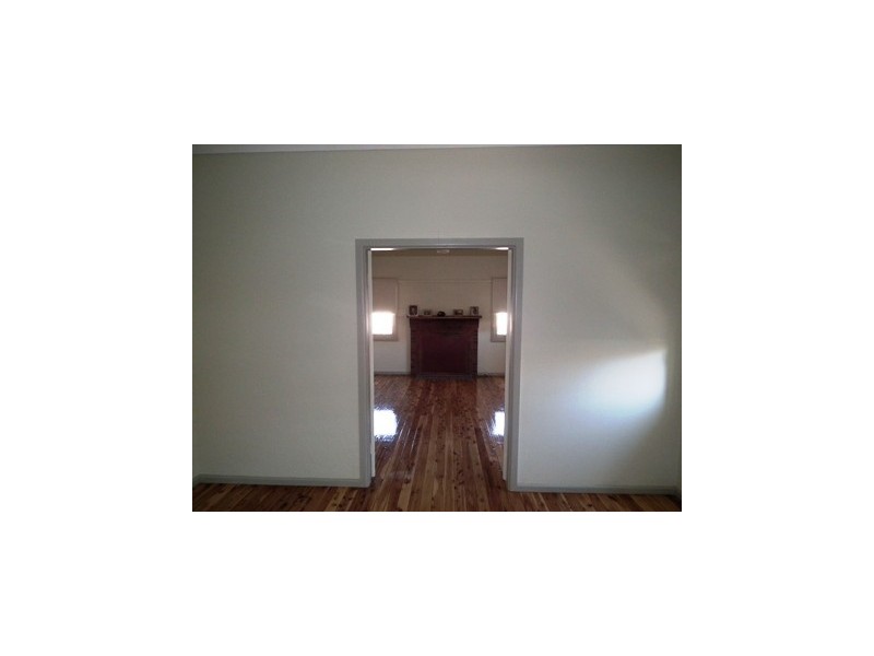 4 Rose Street, Parkes NSW 2870