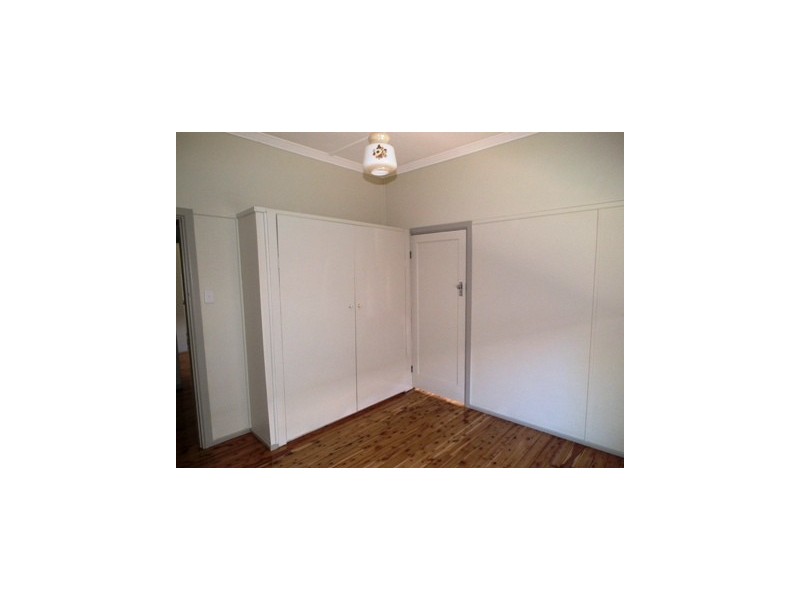 4 Rose Street, Parkes NSW 2870