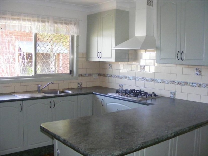 11a Coleman Street, Parkes NSW 2870