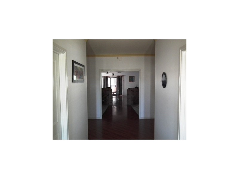 7-9 Cooke Street, Parkes NSW 2870