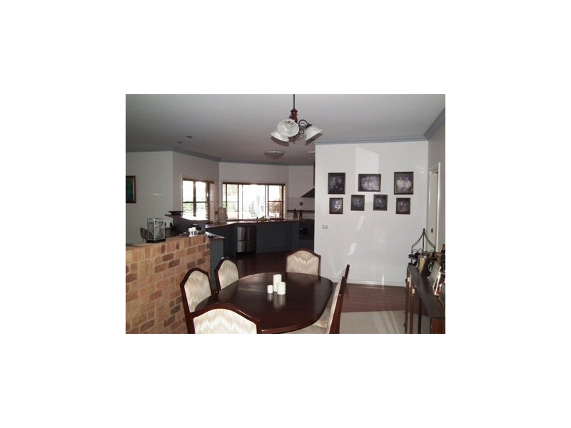 7-9 Cooke Street, Parkes NSW 2870