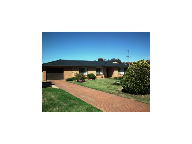 40 Middleton Street, Parkes NSW 2870