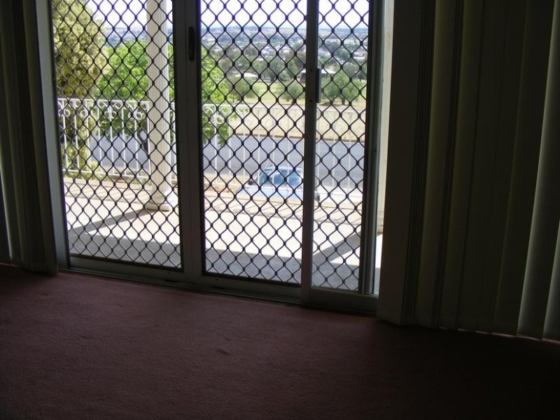 81 East Street, Parkes NSW 2870