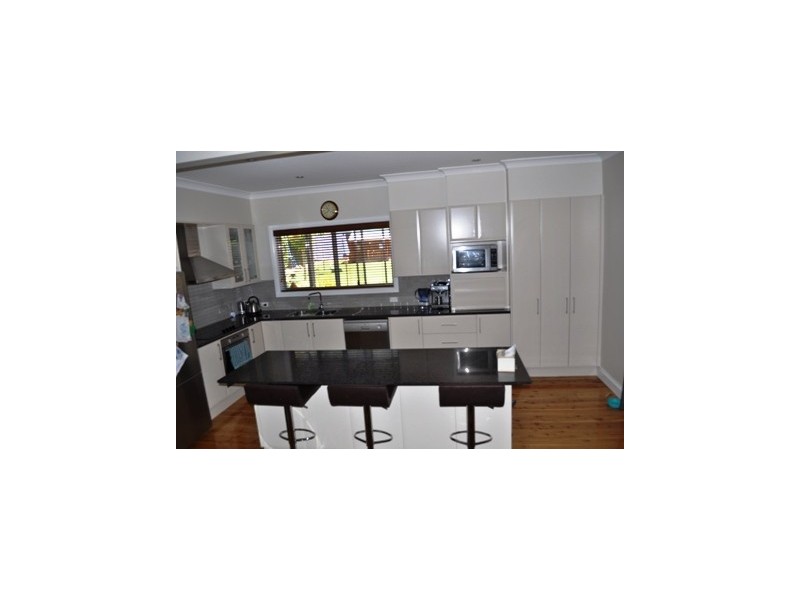 42 Church Street, Parkes NSW 2870