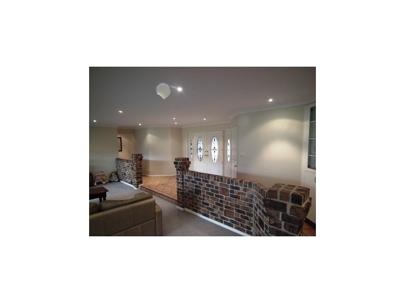 6 Caledonia Street, Parkes NSW 2870