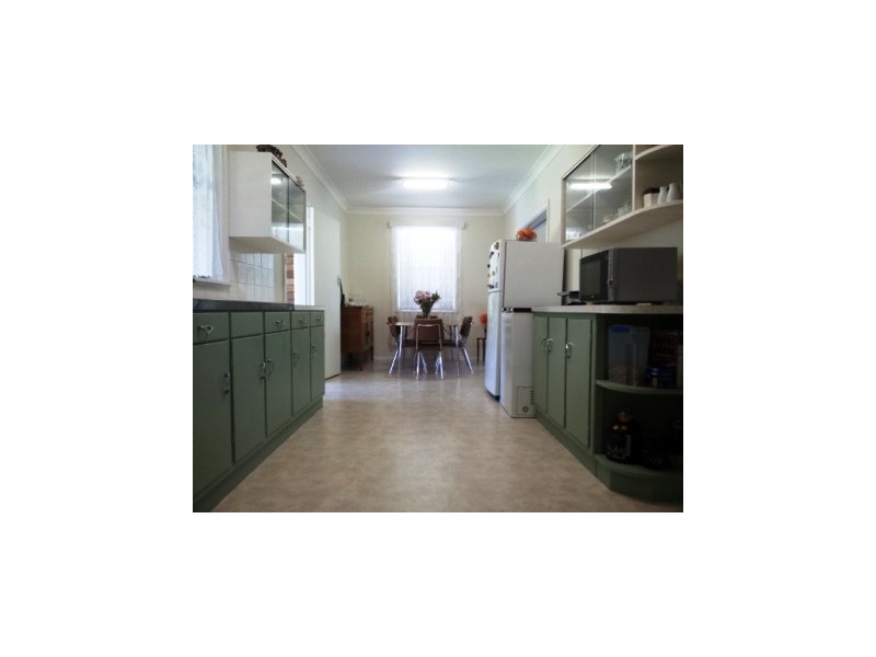 10 Captain Wilson Ave, Parkes NSW 2870