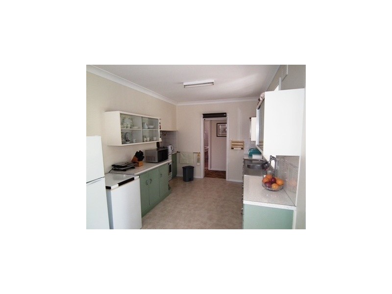 10 Captain Wilson Ave, Parkes NSW 2870