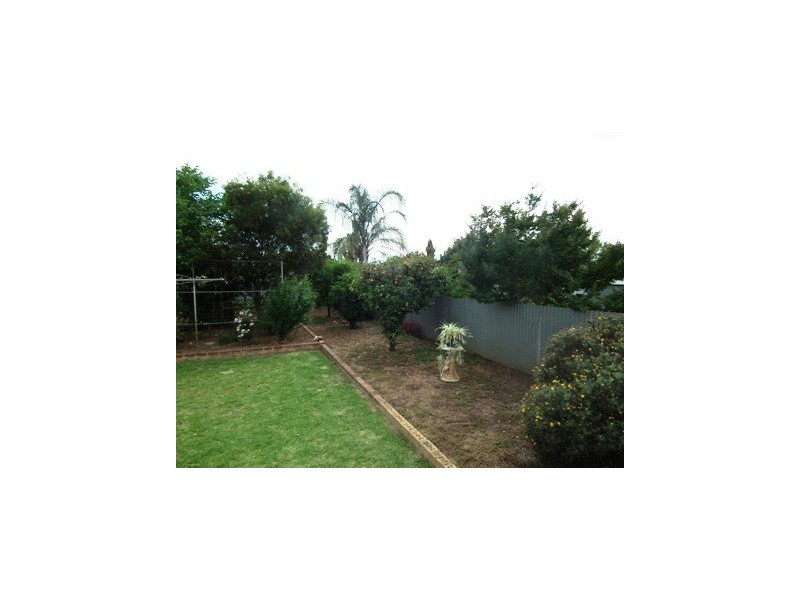 10 Captain Wilson Ave, Parkes NSW 2870