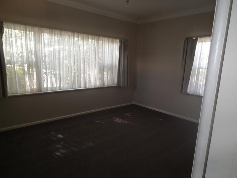 4 Waratah Street, Parkes NSW 2870