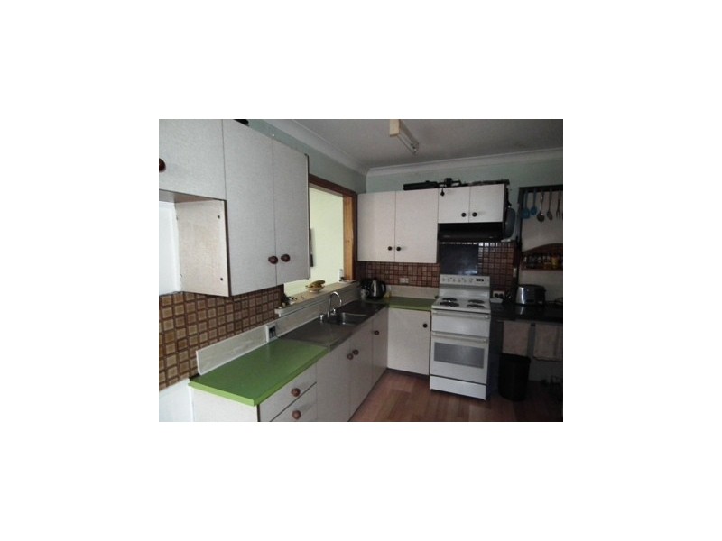 4 Porter St, Parkes NSW 2870