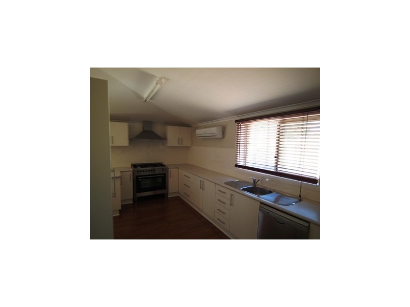 51 Church Street, Parkes NSW 2870