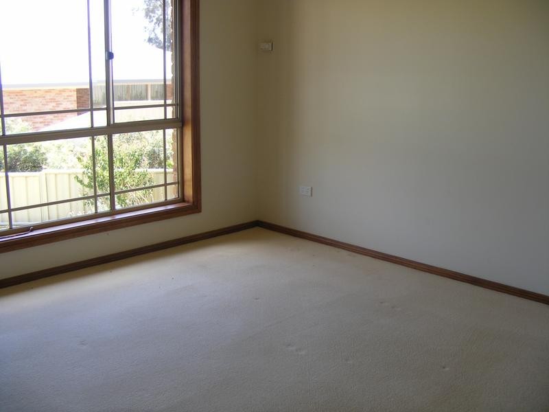 18 Basil Ave, Parkes NSW 2870
