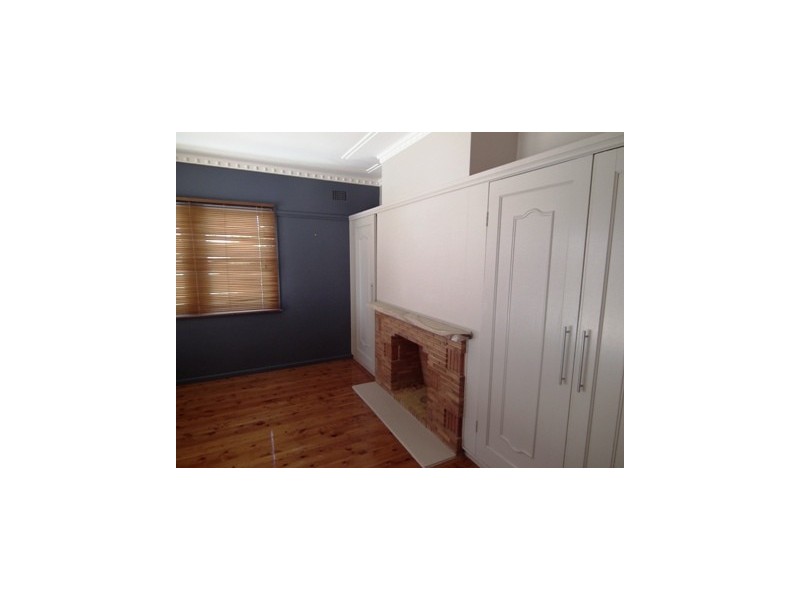 12 Boazman Ave, Parkes NSW 2870