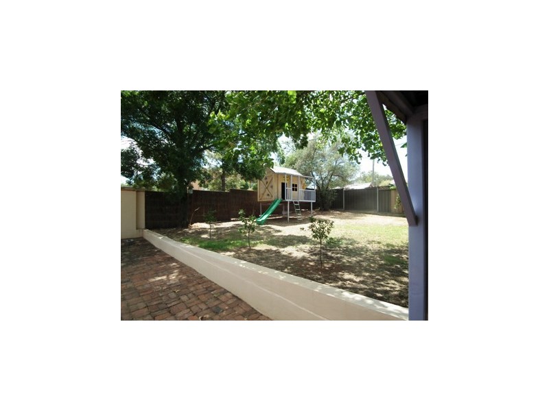 12 Boazman Ave, Parkes NSW 2870