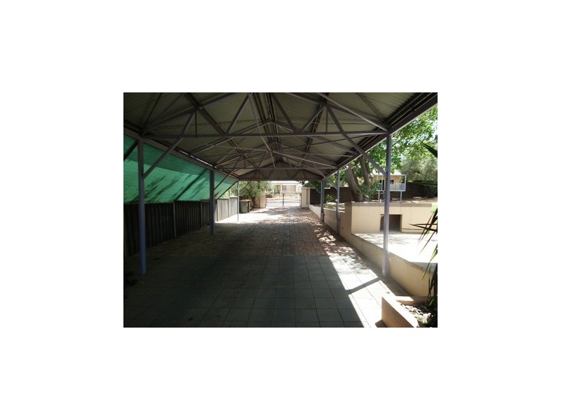 12 Boazman Ave, Parkes NSW 2870