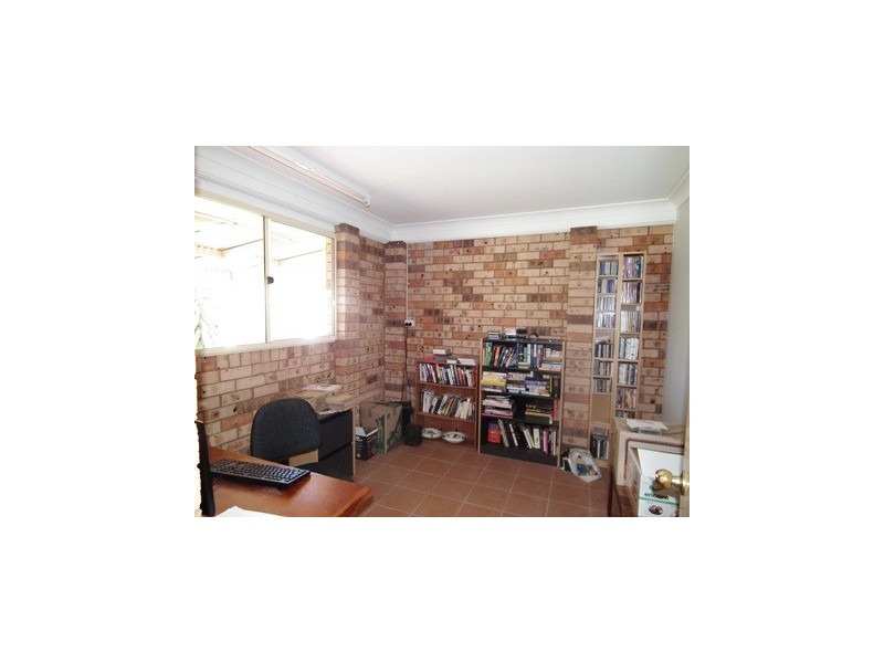 8 Russell Street, Parkes NSW 2870