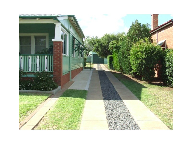 46 Victoria Street, Parkes NSW 2870