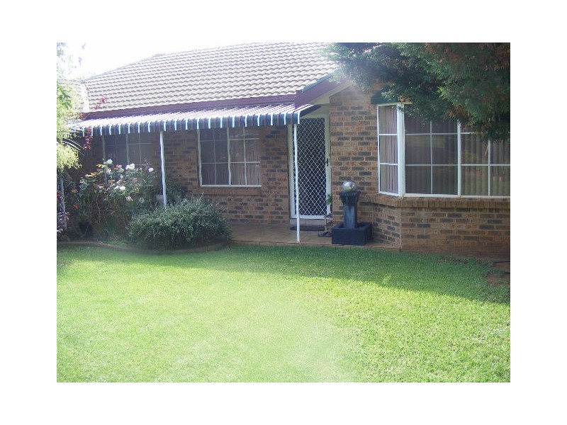 21 Danilenko Street, Parkes NSW 2870