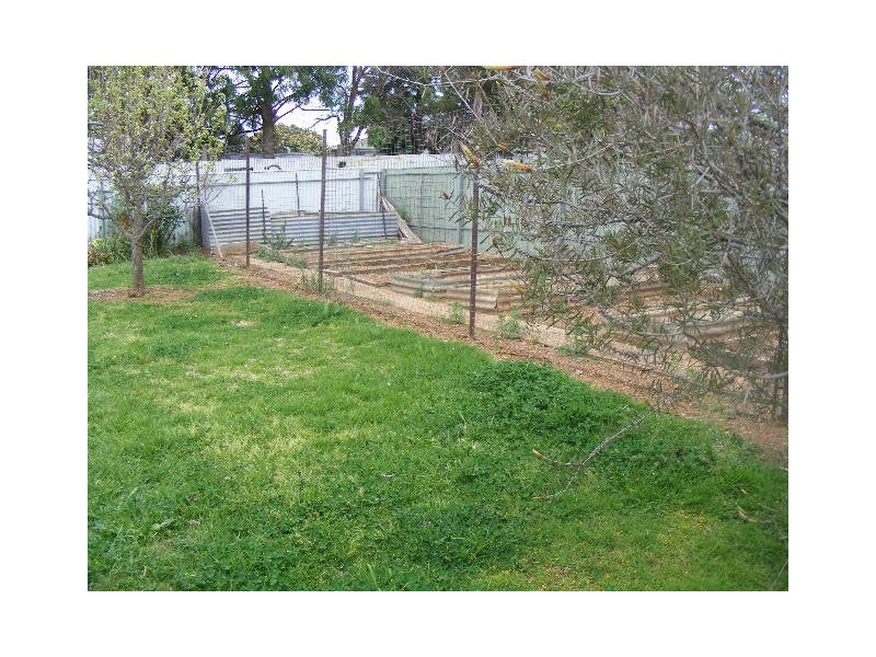 1 Howard St, Parkes NSW 2870