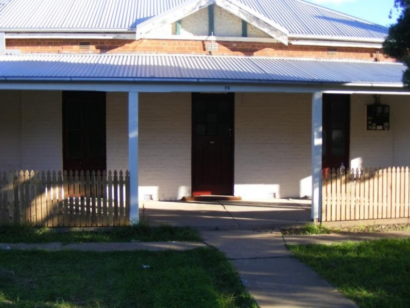 75 Dalton Street, Parkes NSW 2870