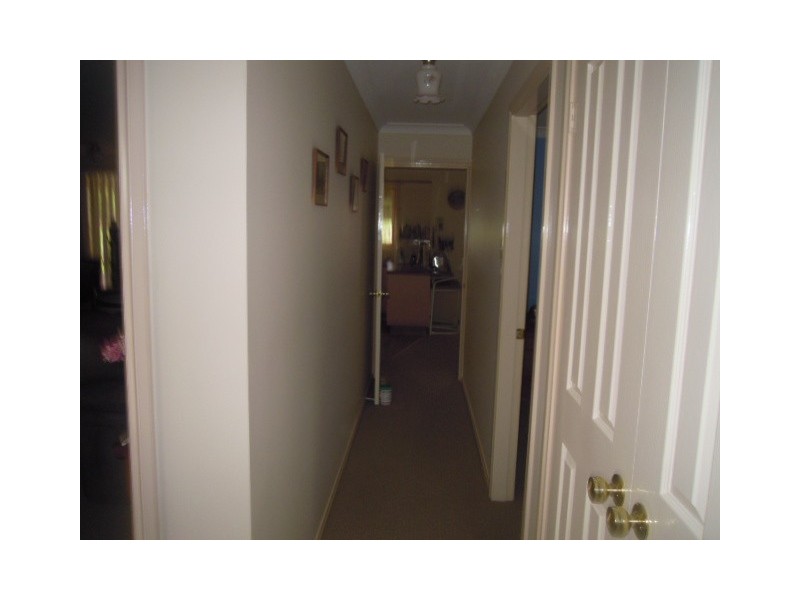 33 Park Street, Parkes NSW 2870