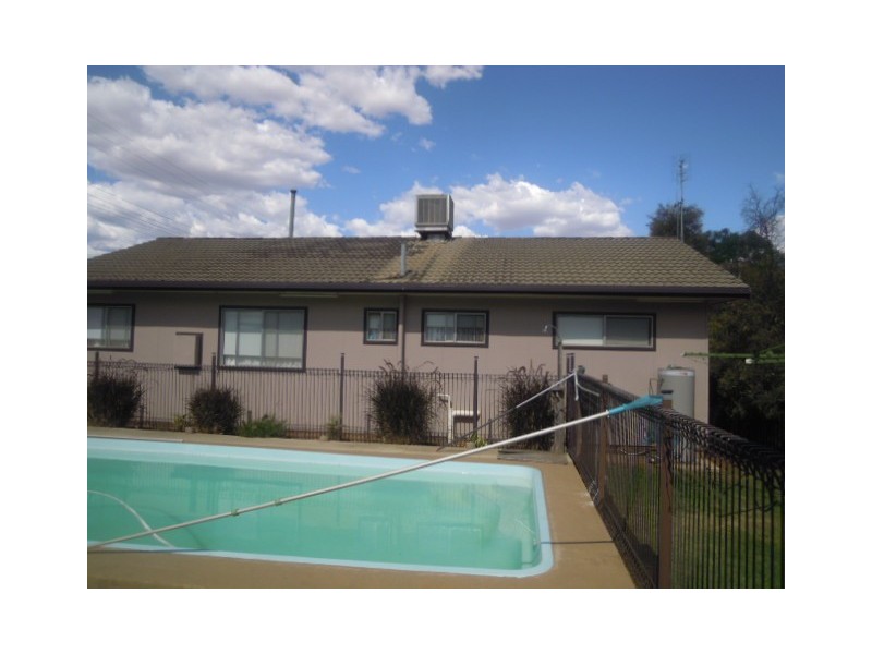 40 Lorking Street, Parkes NSW 2870