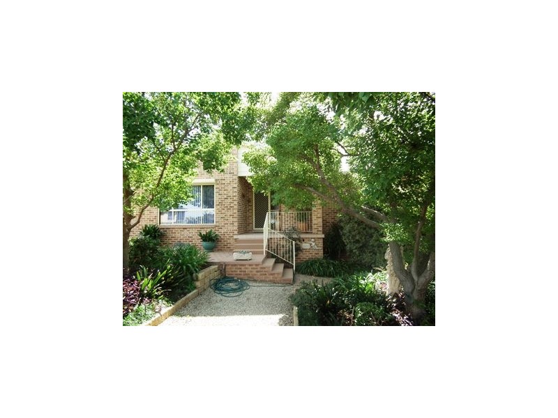 16 Vaucluse Place, Parkes NSW 2870