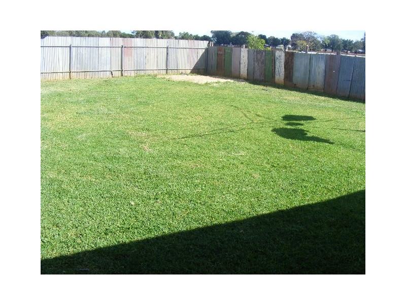 22 Nash Street, Parkes NSW 2870