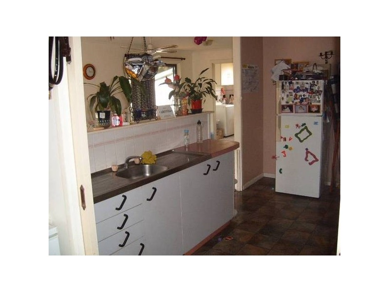 5 Westcott Crescent, Parkes NSW 2870