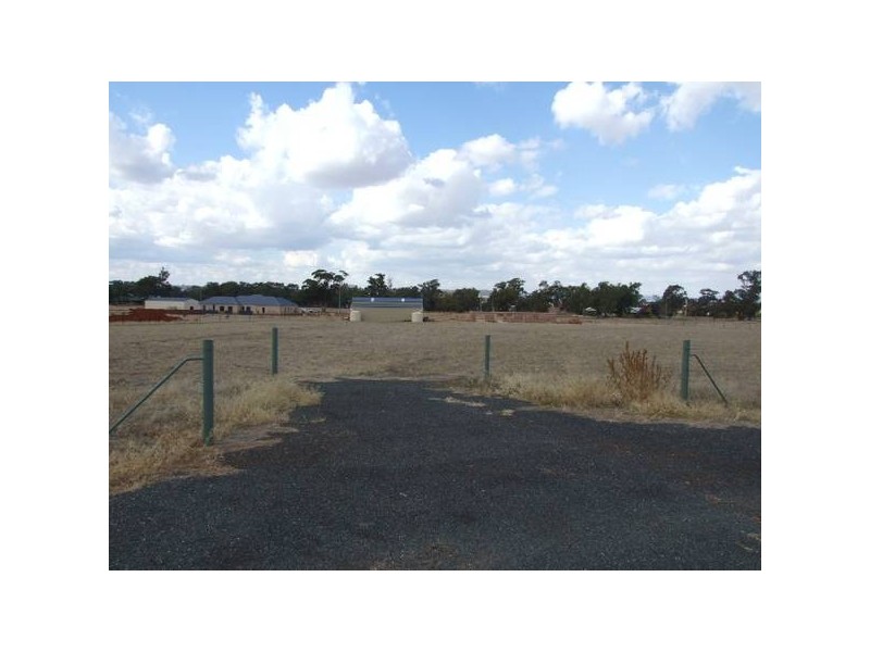 3 Back Yamma Road, Parkes NSW 2870