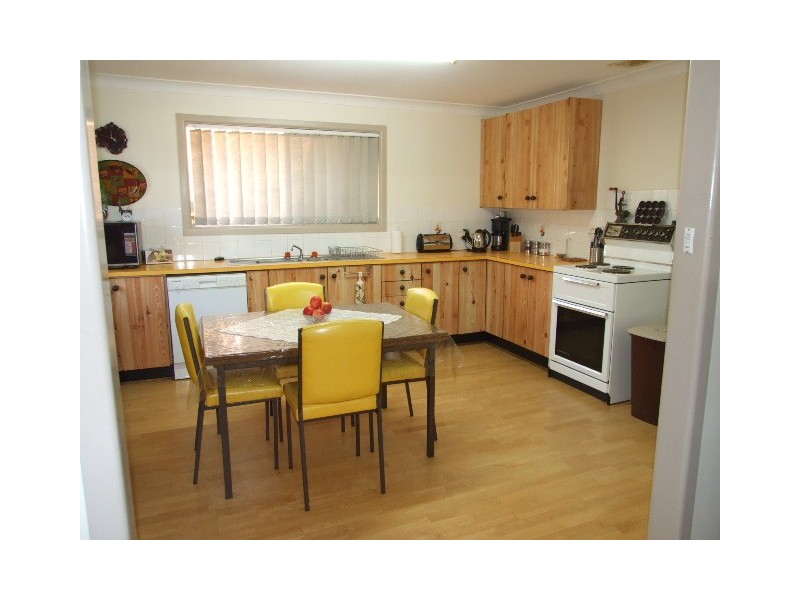 8-10 Park Street, Parkes NSW 2870