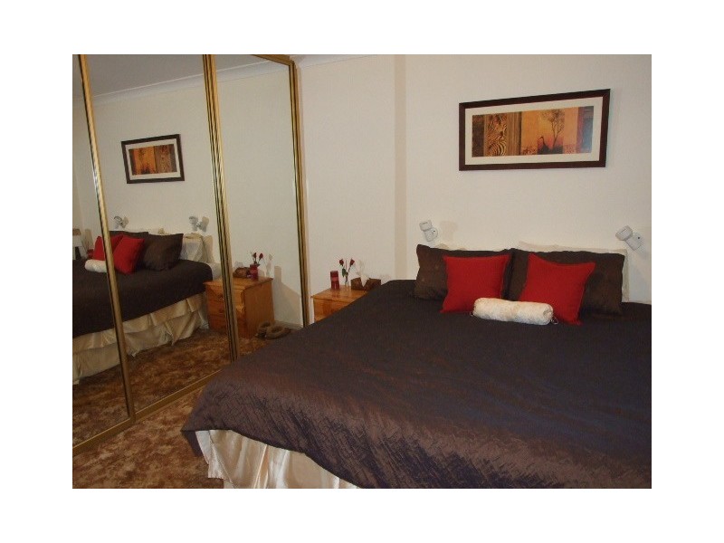 8-10 Park Street, Parkes NSW 2870