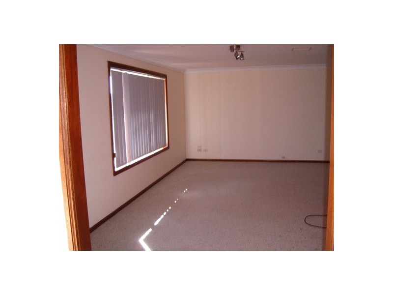 3 Warragrah Place, Parkes NSW 2870